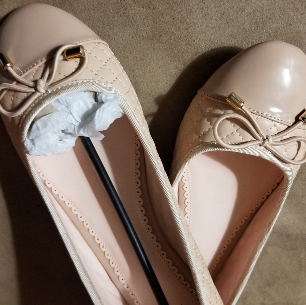 Nude flats